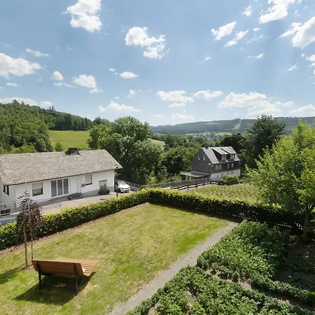 Feldmann Auf Der Mauer 施马伦贝格